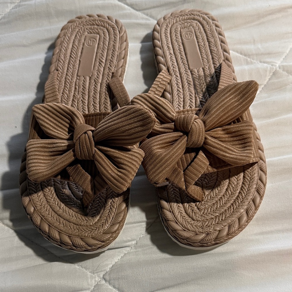 Brown Bow Women's Sandals